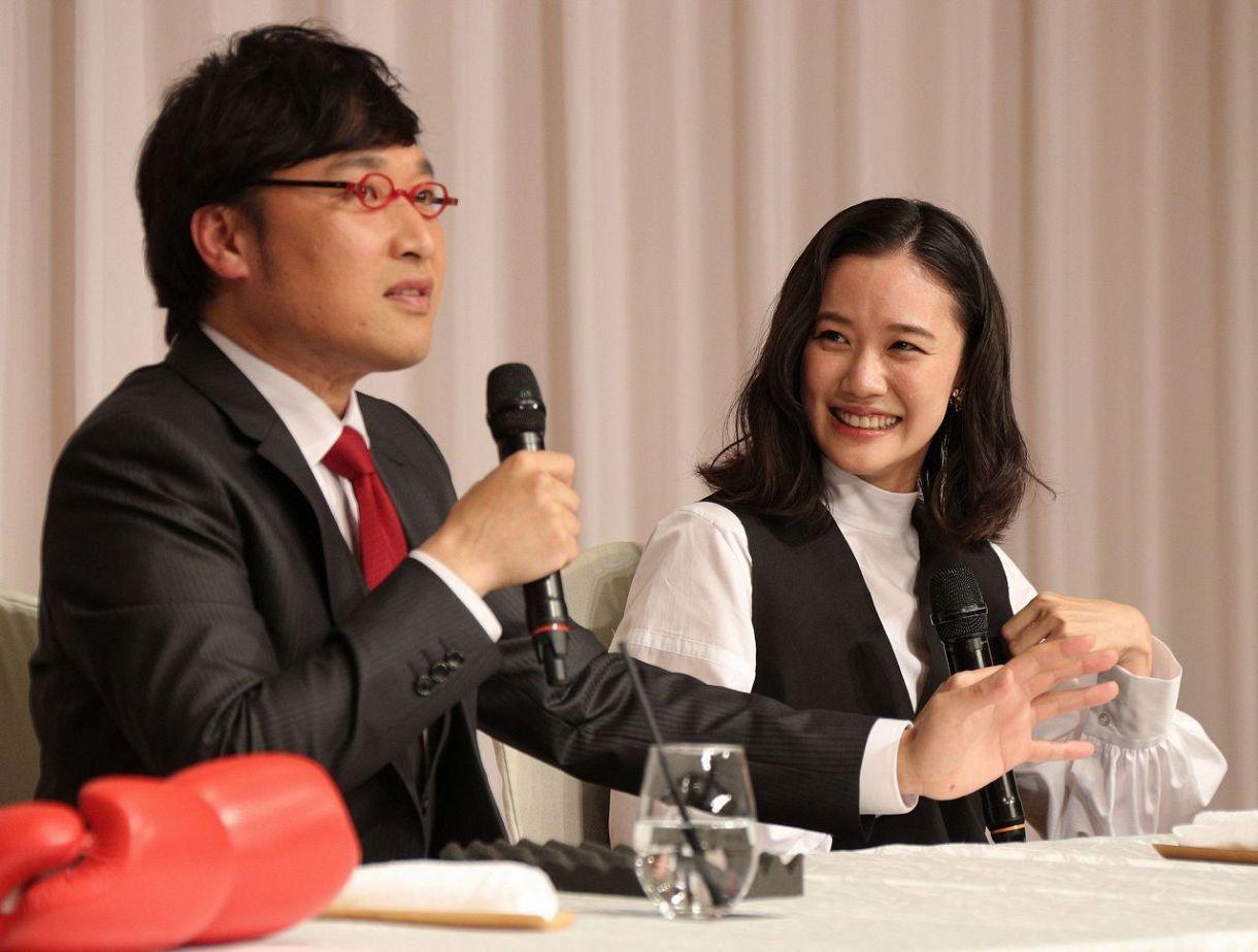 與諧星夫山里亮太聯合宣布蒼井優夏天當媽媽 Am730