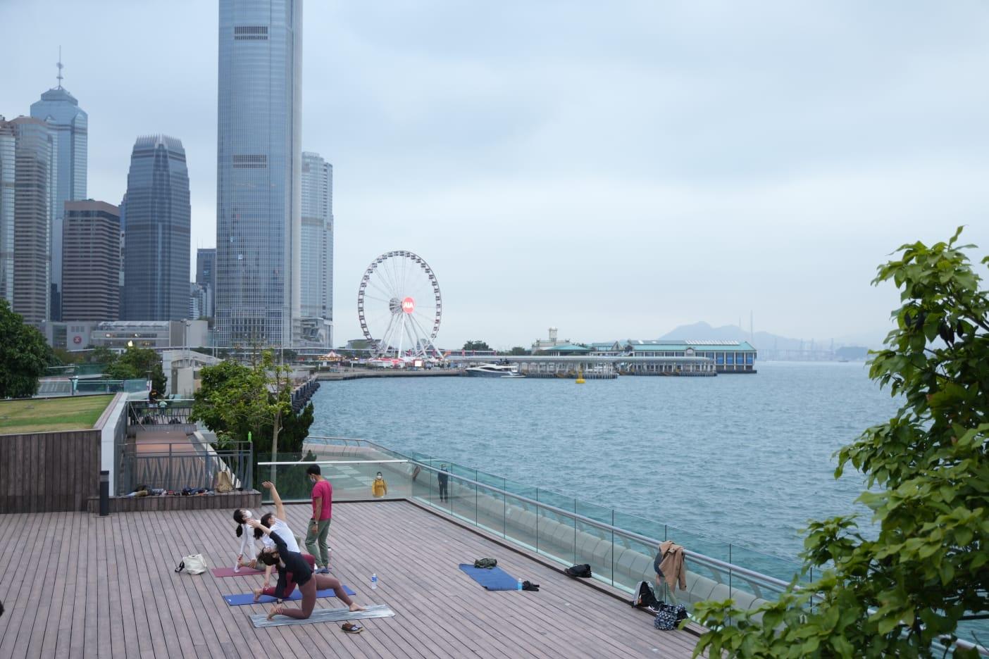 寒冷天氣警告現正生效,天文台預料本港今明兩日天氣持續寒冷。