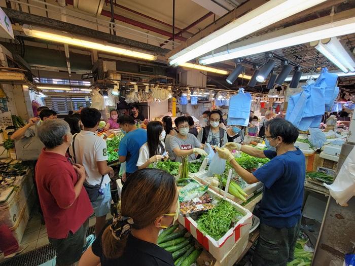 政府指,內地進口蔬菜供應量現已大致回復至正常水平,預料菜價亦會相應逐步回落。(資料圖片)