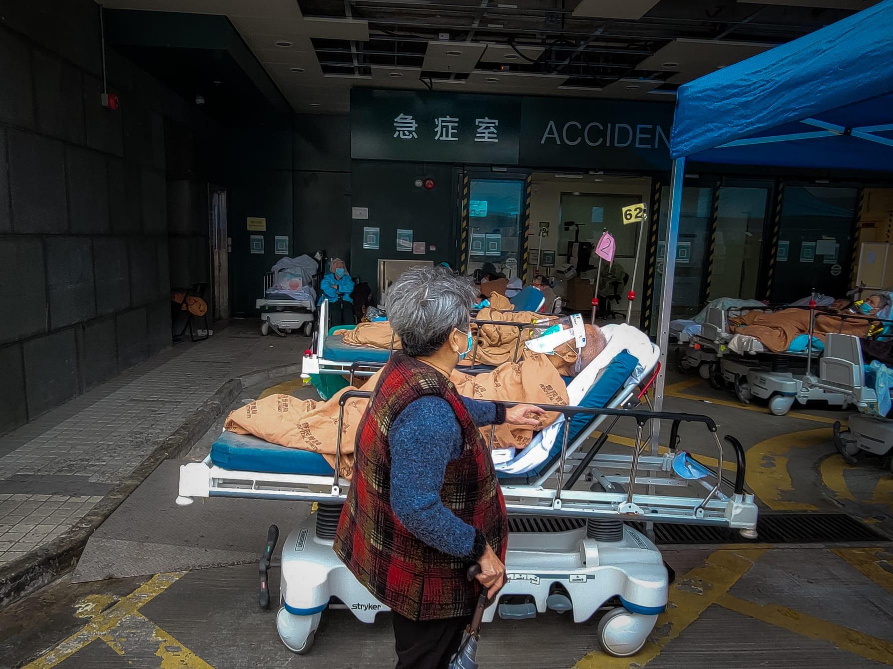 新冠肺炎, 醫院