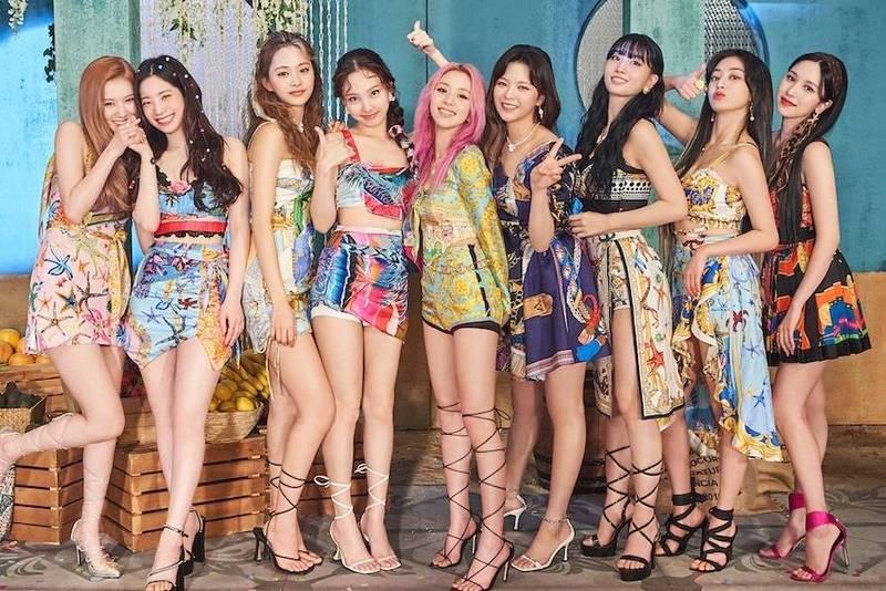 隨著續約問題解決,TWICE短期內不會解散。