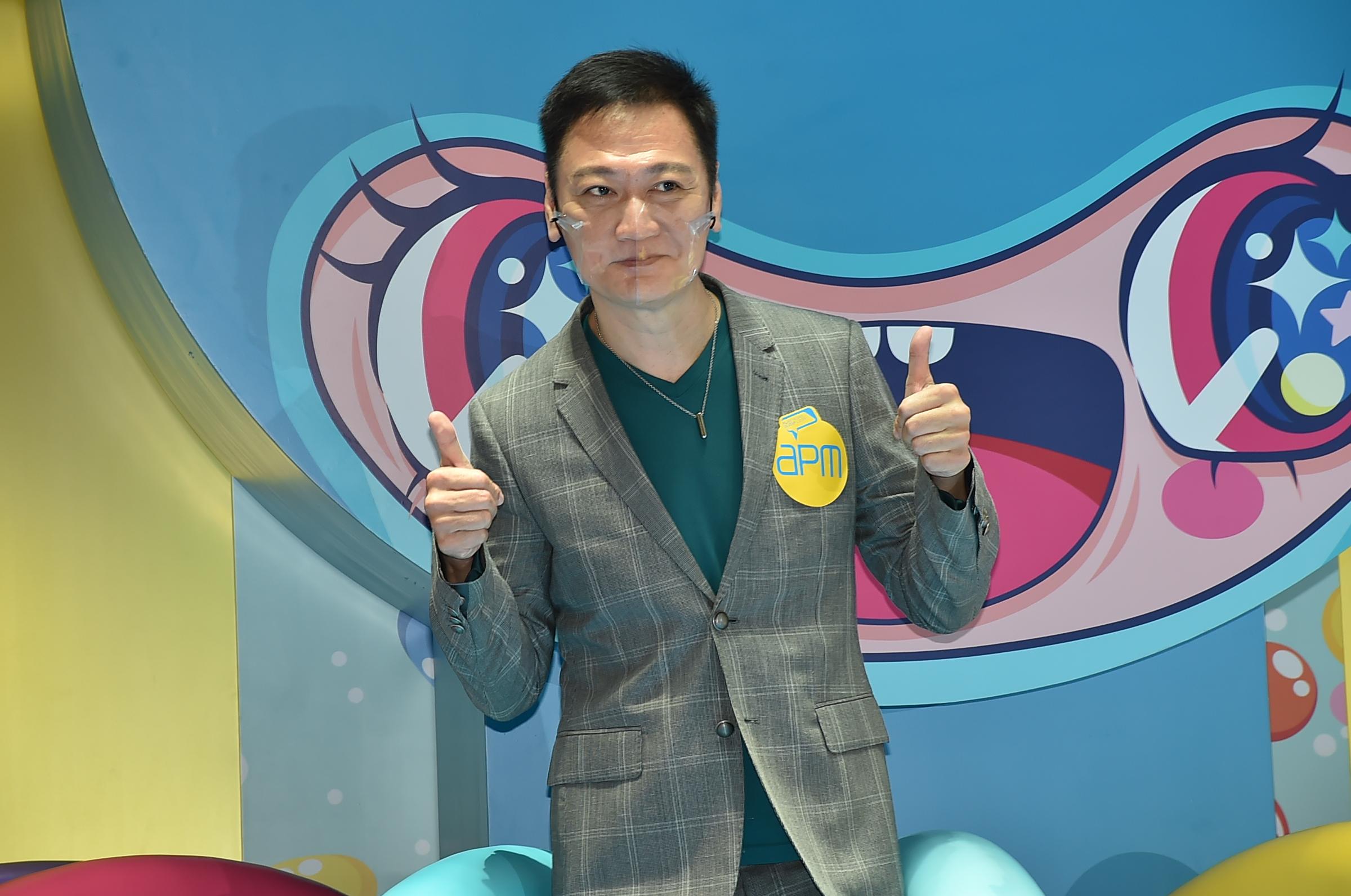 陶大宇今日到商場找數,吸引不少人圍觀。