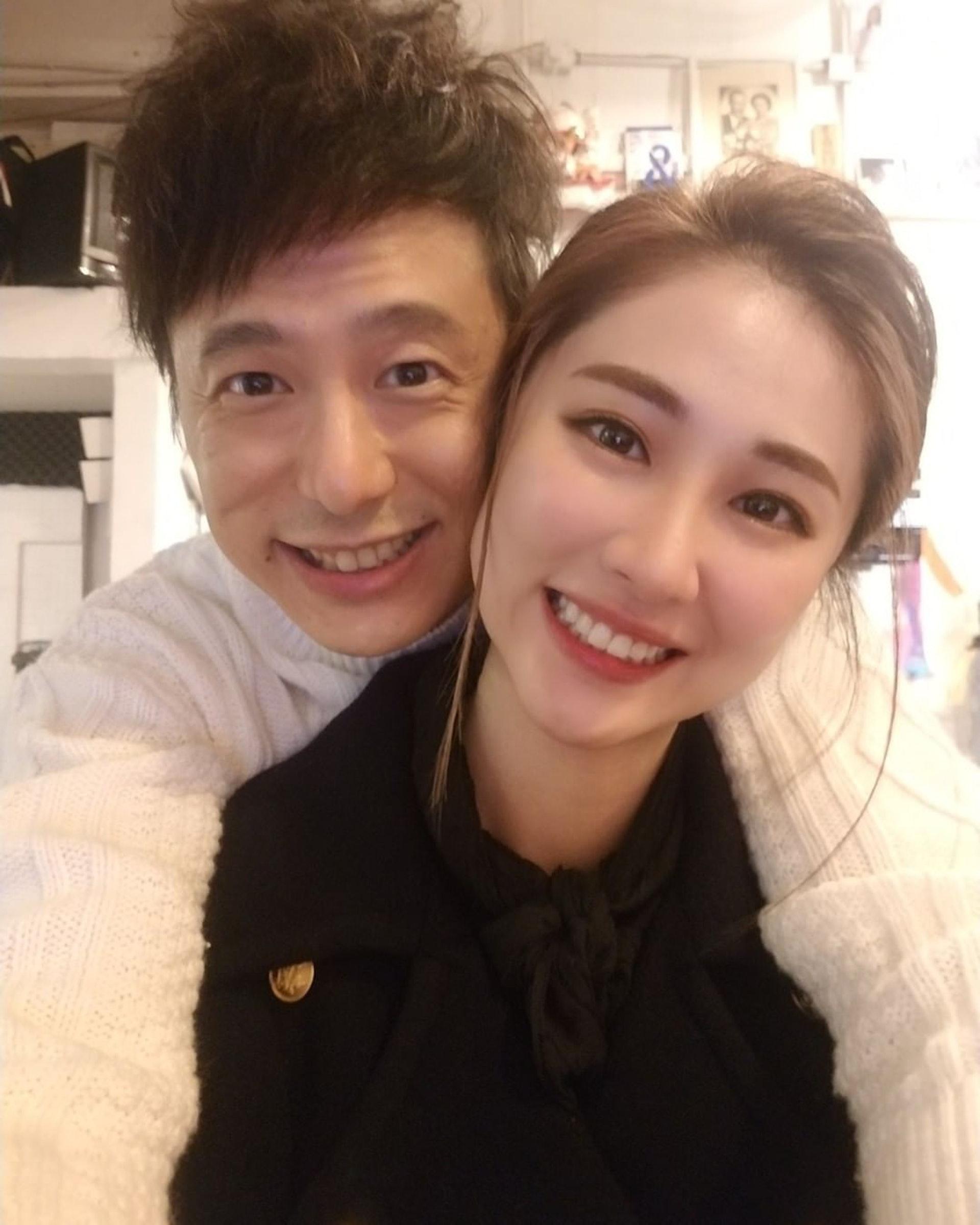 鄧健泓與石詠莉不時在網上大晒恩愛。