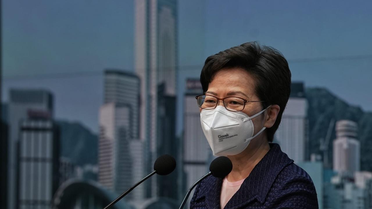林鄭月娥:周四如期落實第二階段放寬措施。(資料圖片)