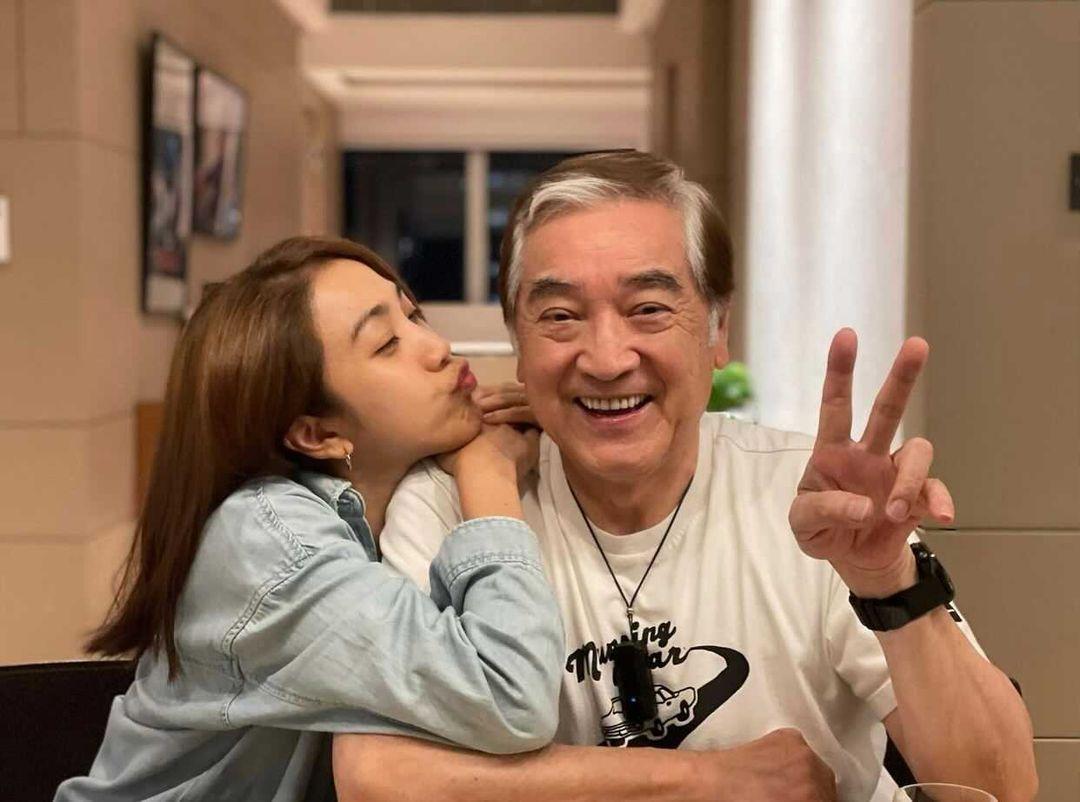 姜麗文表示明天母親節會跟父親秦沛慶祝。
