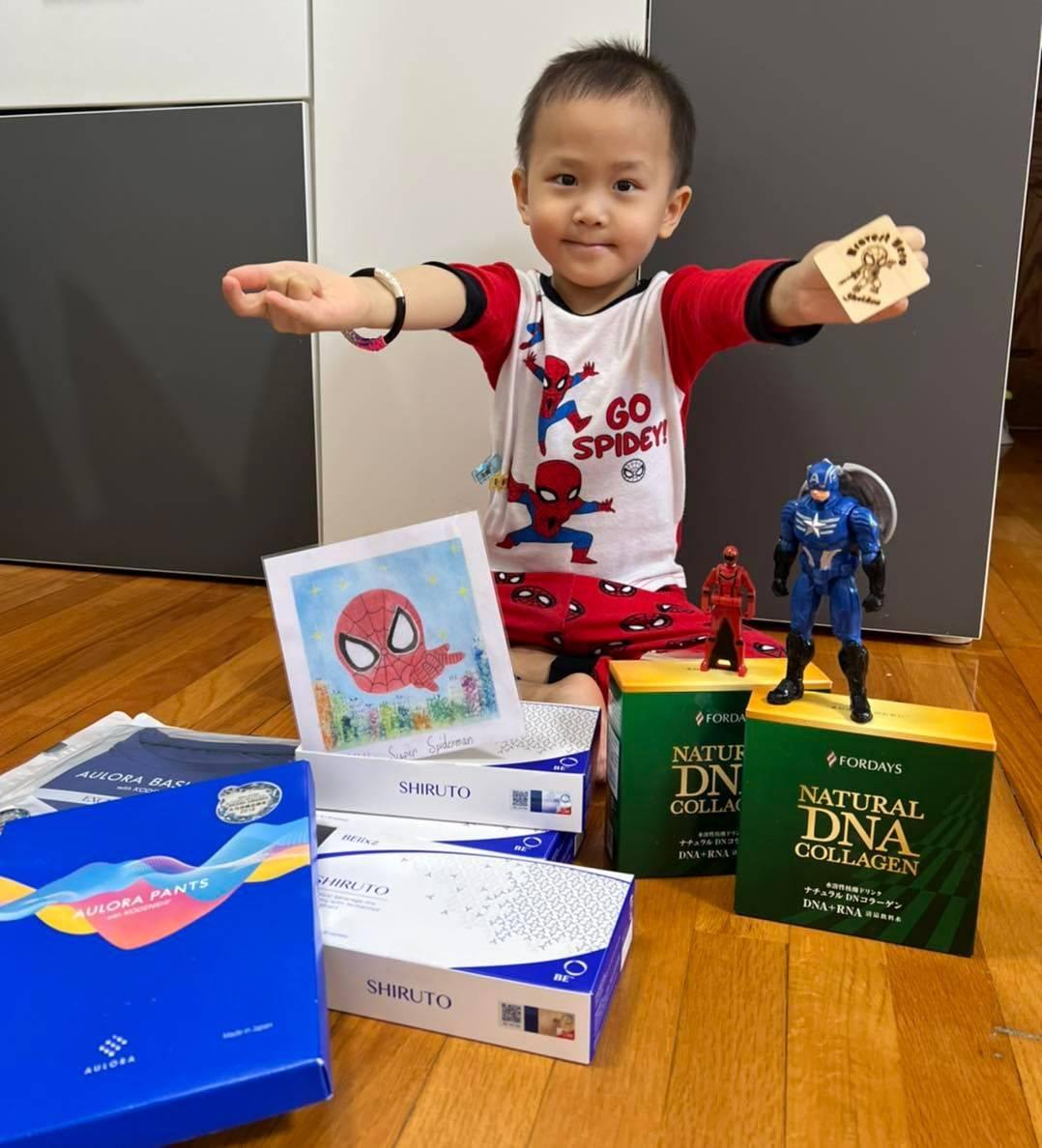 5歲癌童Sheldon獲善心人贈禮物打氣 出院後奇蹟可重新走路