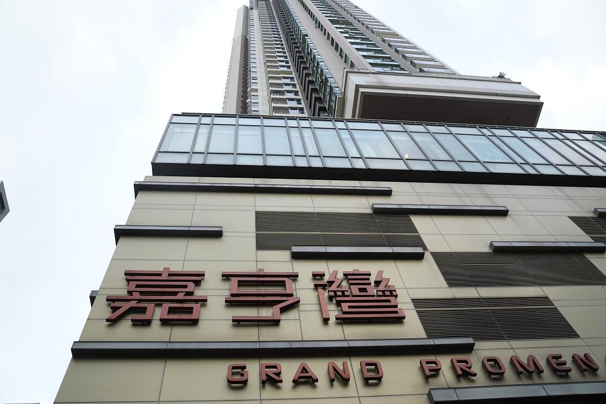 嘉亨灣極罕連平台及天台特色戶以79,000元租出,屬市價成交。(資料圖片)