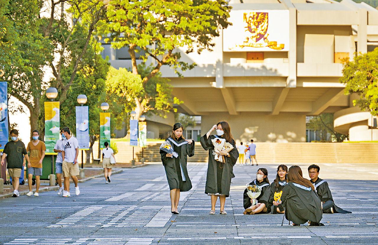 DSE放榜!1.7萬考生達入大學門檻 1.3人爭1學位 歷屆最易升學