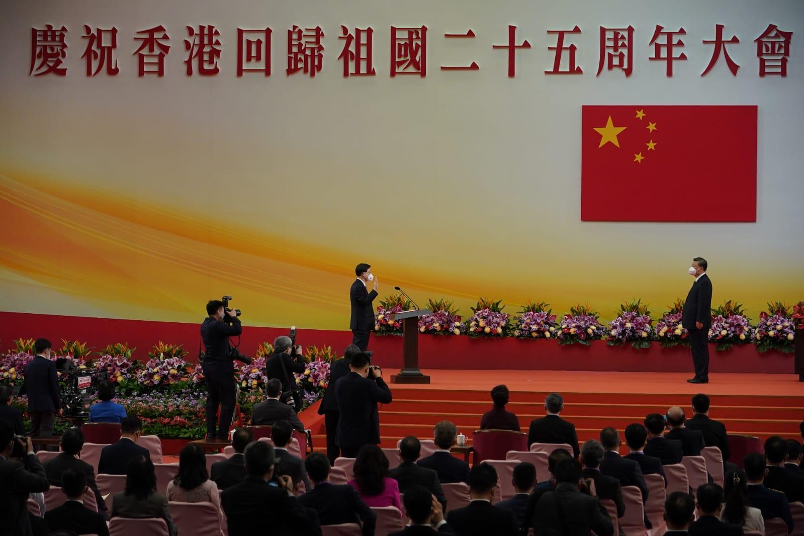 第六屆行政長官李家超向國家主席習近平宣誓。(李睿哲攝)