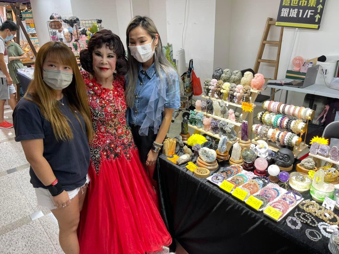 黃夏蕙表示每次跟街上的朋友合照過後,自己都很傷心。