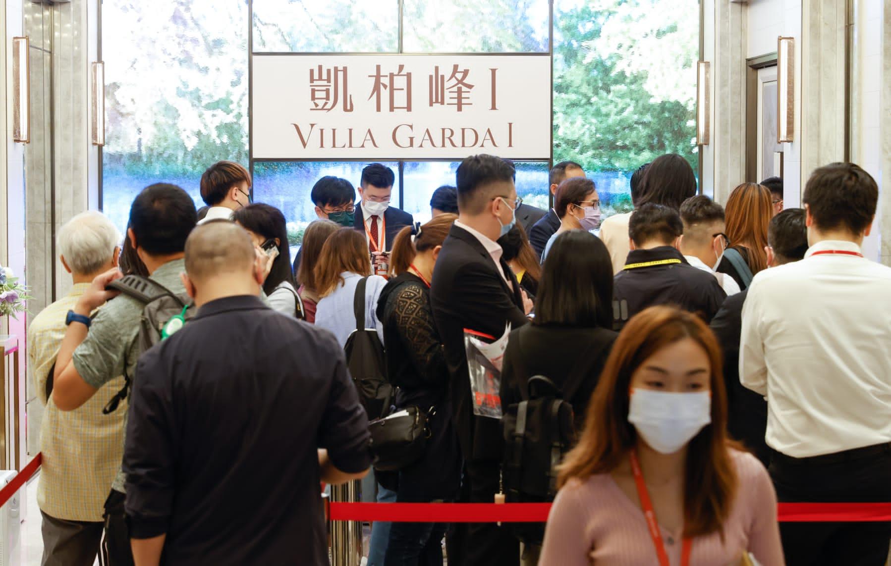 將軍澳日出康城第11期發展項目凱柏峰I,今日展開次輪銷售238伙,開售3小時已速沽219伙,銷情理想。(蘇文傑攝)