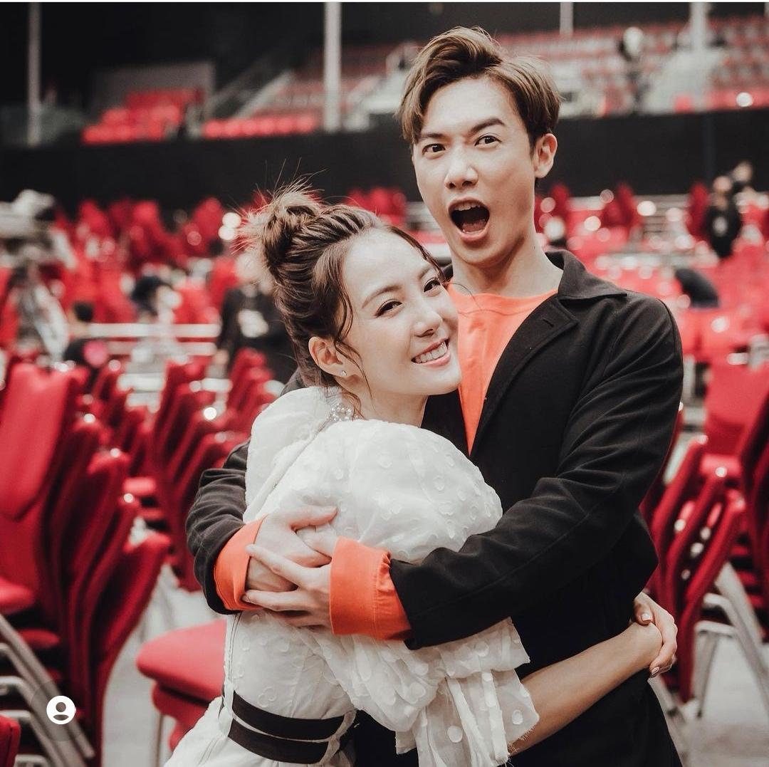 Stanley與女友李炘頤。