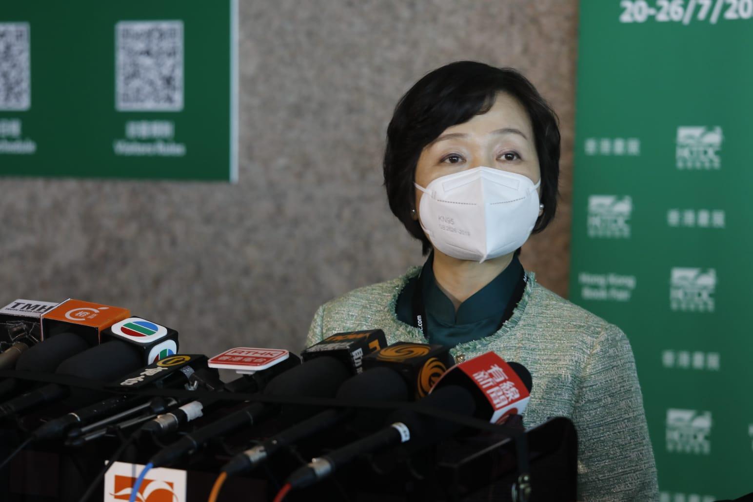 教育局長蔡若蓮冀考生把握機會 因應興趣及能力追尋夢想
