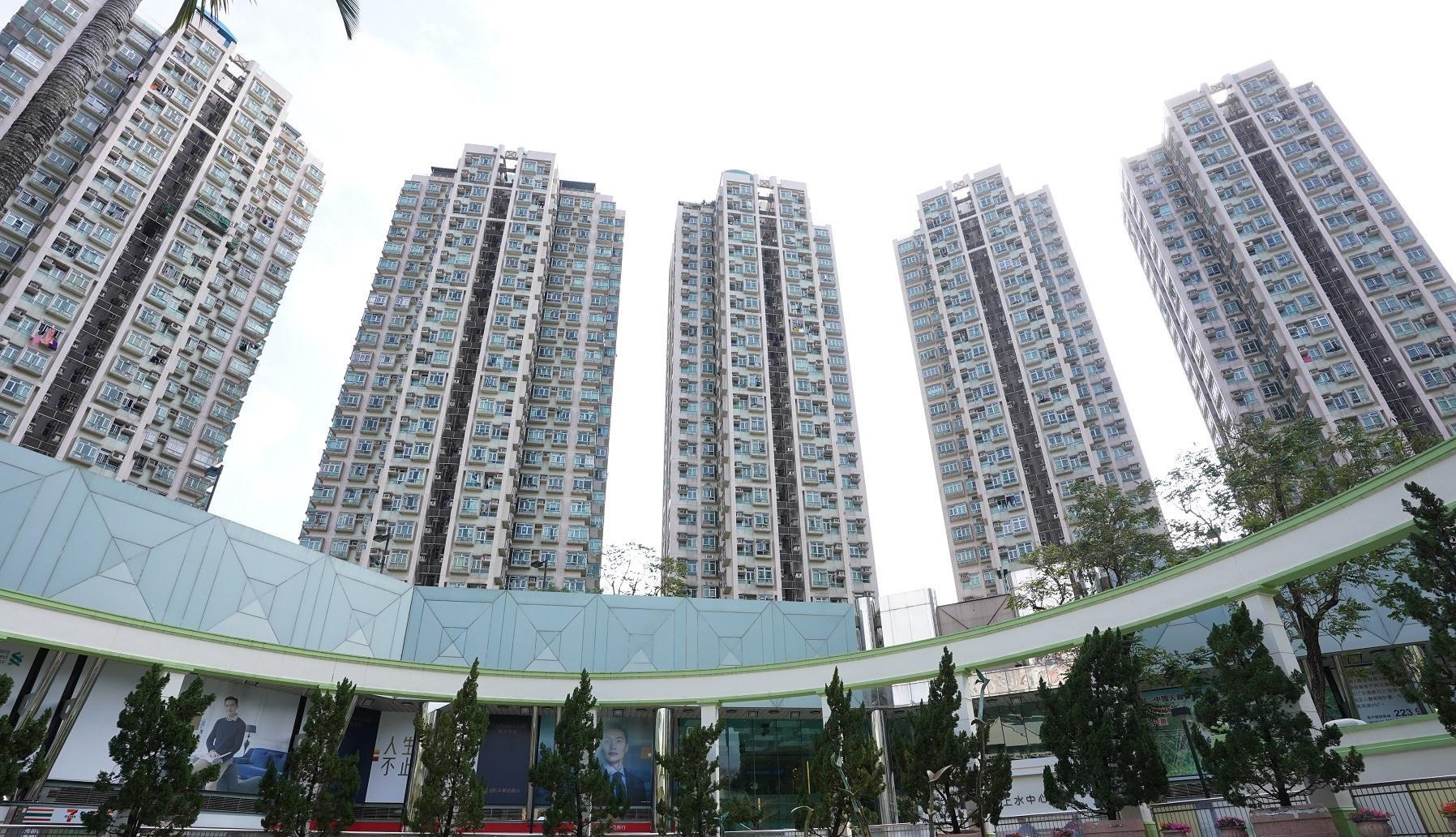 上水中心8月份暫錄3宗成交,新近3座中層F室兩房易手,實用面積342方呎,成交價533萬元,帳面平手離場。(陳奕釗攝)