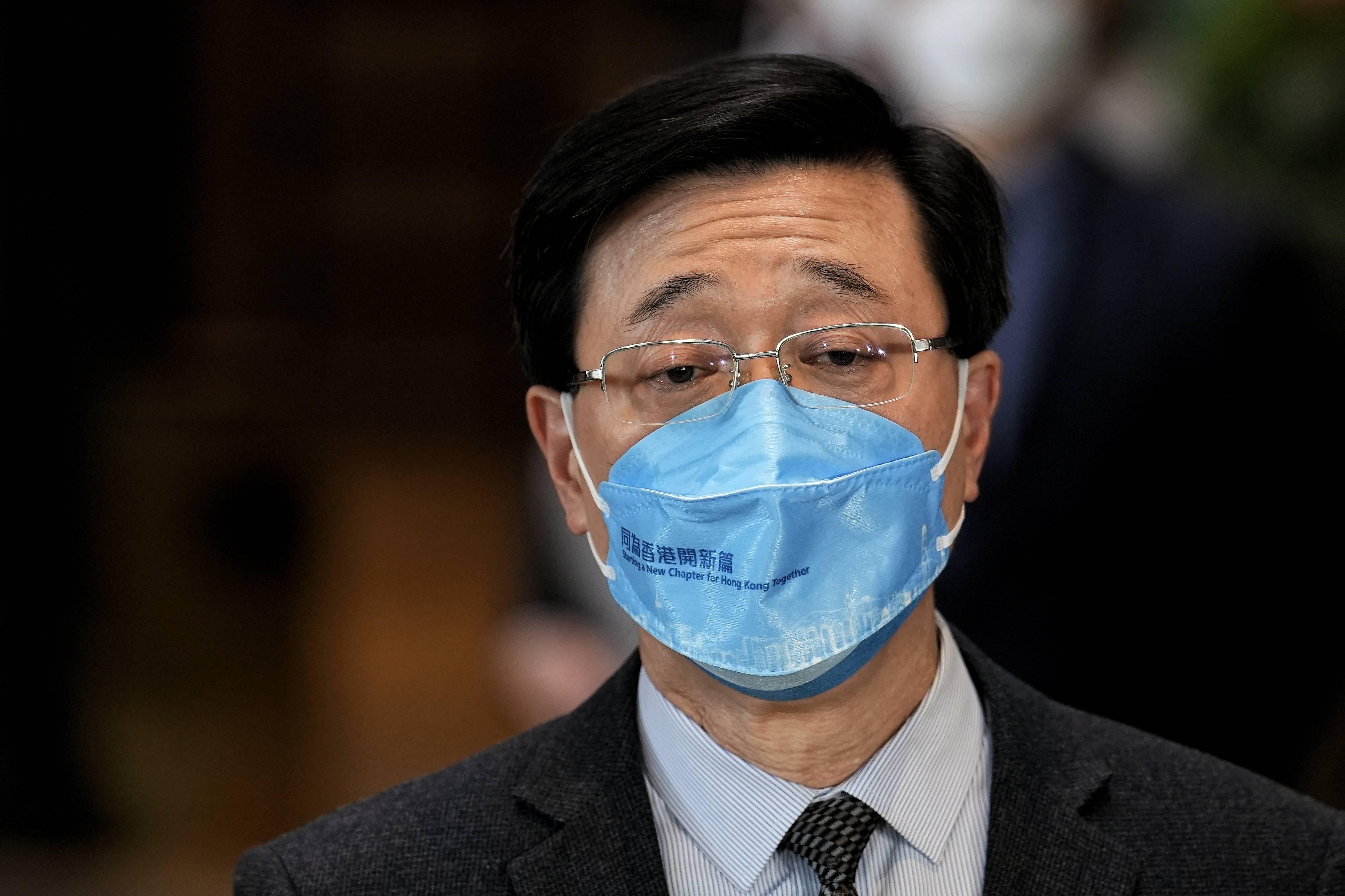 李家超最新評分為42.9分 調查:對政府滿意度明顯改善
