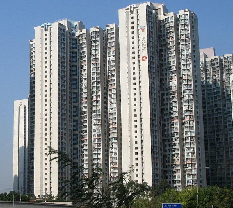 天水圍居屋天祐苑只有3座,樓齡接近30年。(網上圖片)