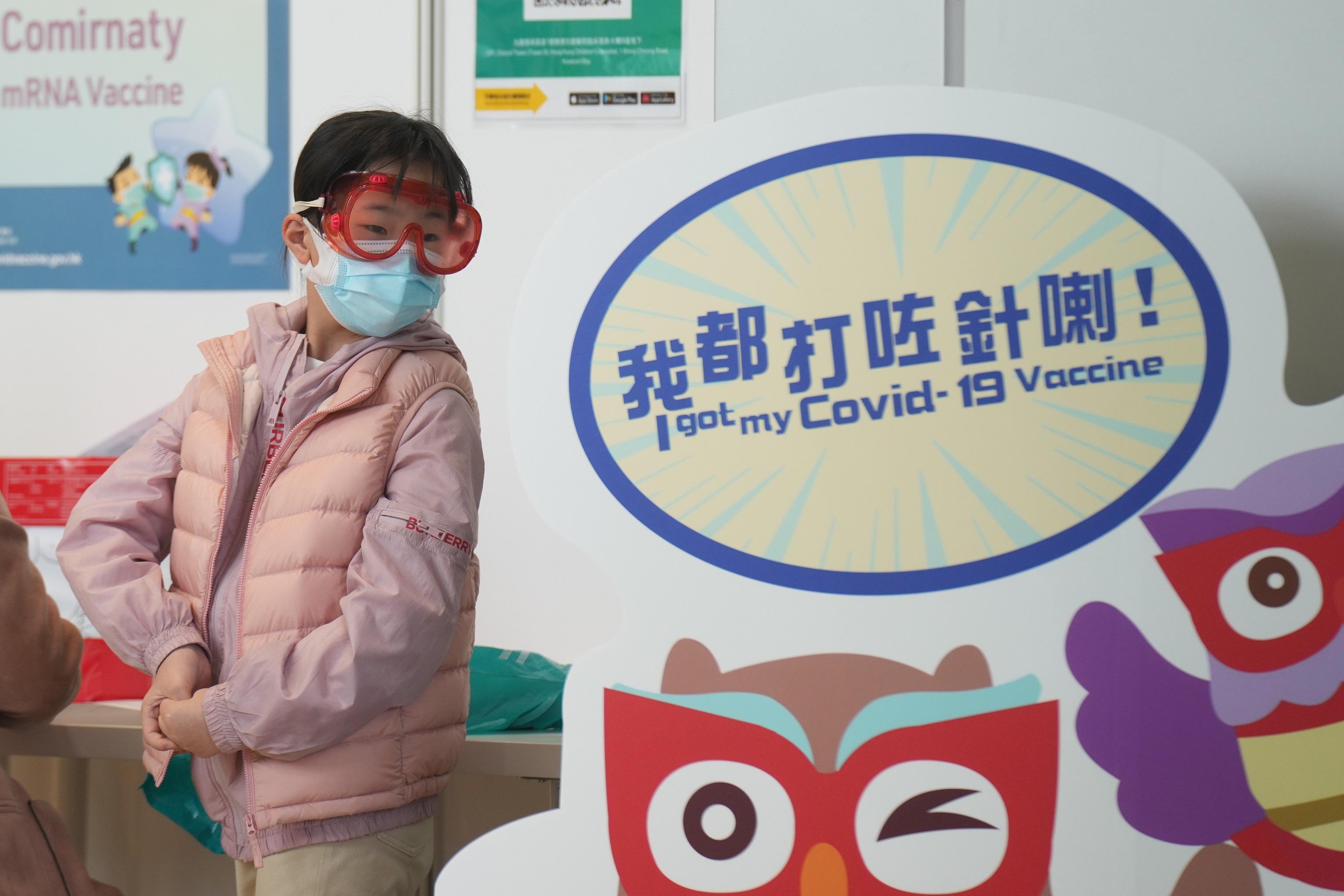 疫情|多個兒科醫學會聲明過敏非打針禁忌 觀察時間可減至15分鐘