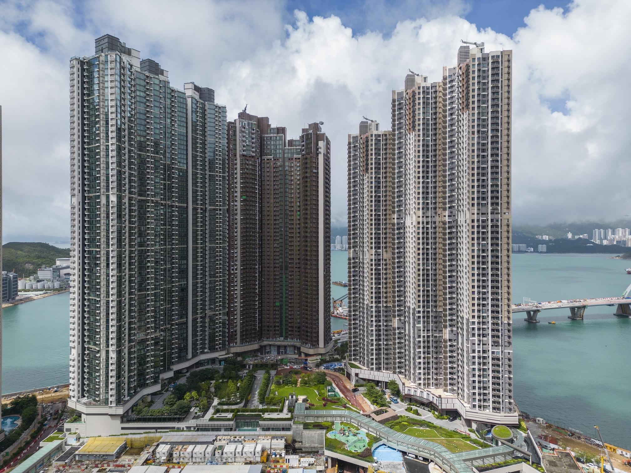 藍籌放榜|長實半年賺129億 香港物業收益多47倍