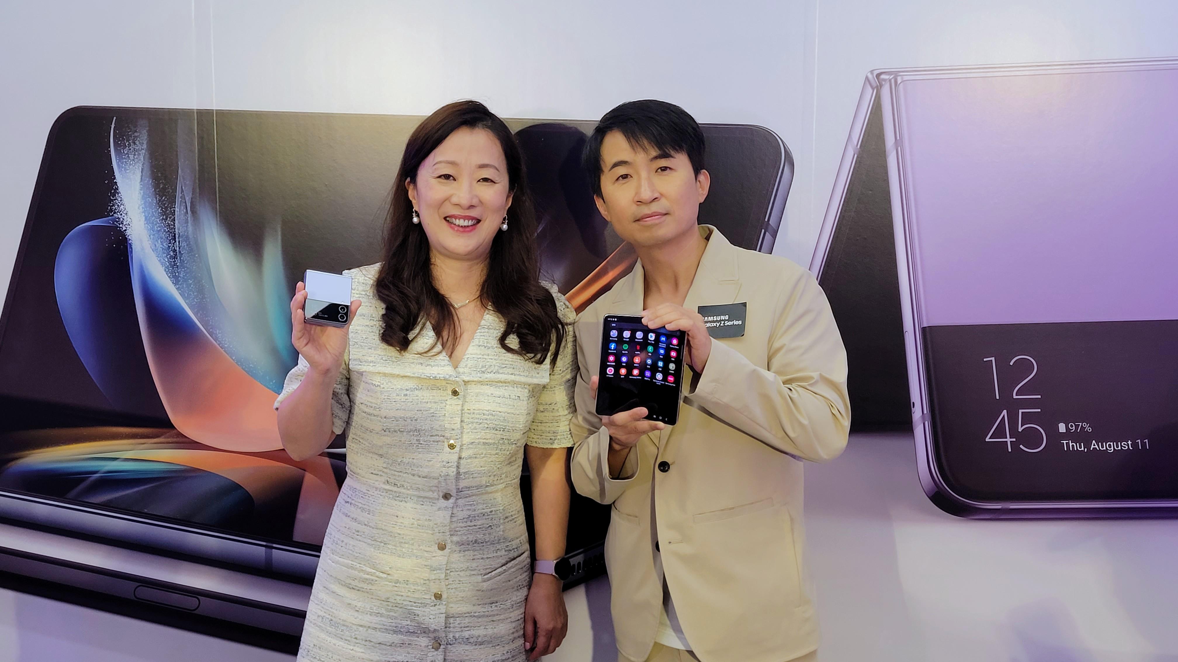 三星電子香港董事總經理趙依音(左)與DJ當奴(右)。