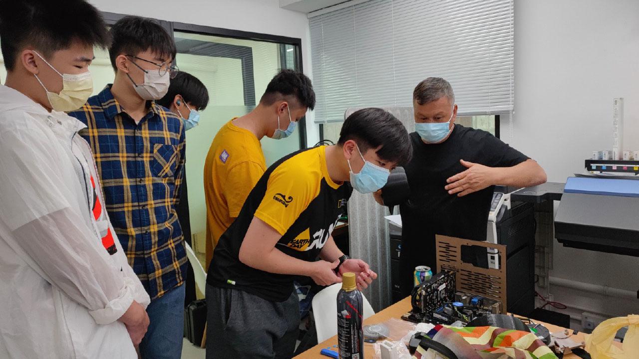 基層青年欠生涯規劃 陳龔偉瑩任全職義工助敢夢敢想