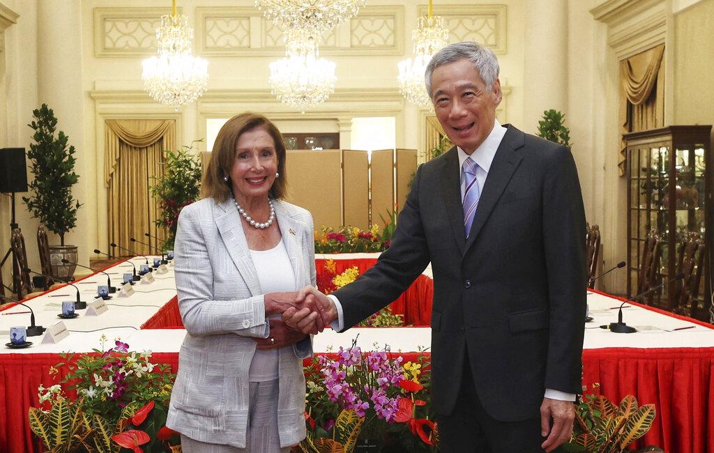 新加坡總理李顯龍接見佩洛西。(美聯社)