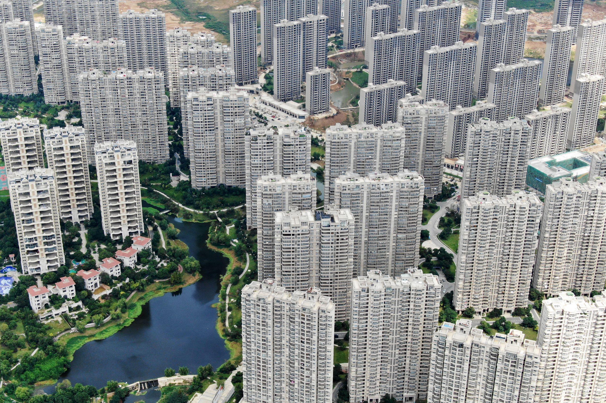 內地省市出招救樓市 銀保監出手查銀行房貸組合評風險