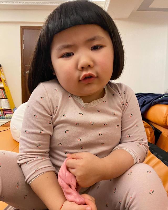 李璨琛的4歲囡囡Lucy,一向深受本地網民歡迎。