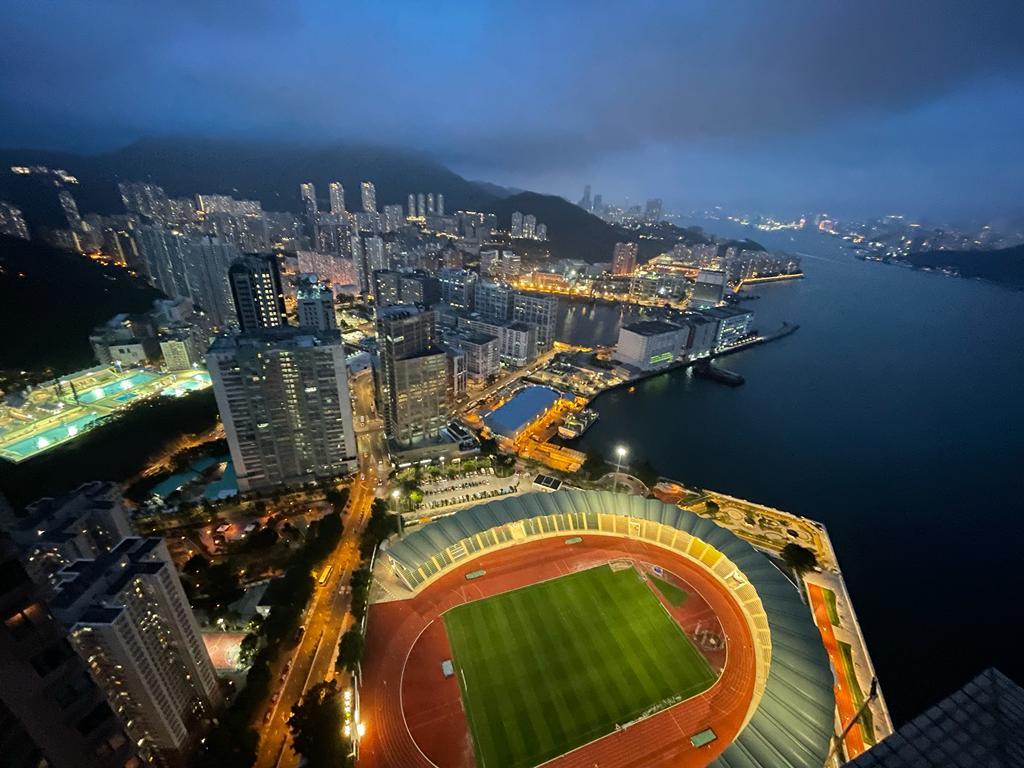 單位居高臨下,俯瞰獅子山、郵輪碼頭、鯉魚門及將軍澳全海景,非常吸引。(代理提供相片)