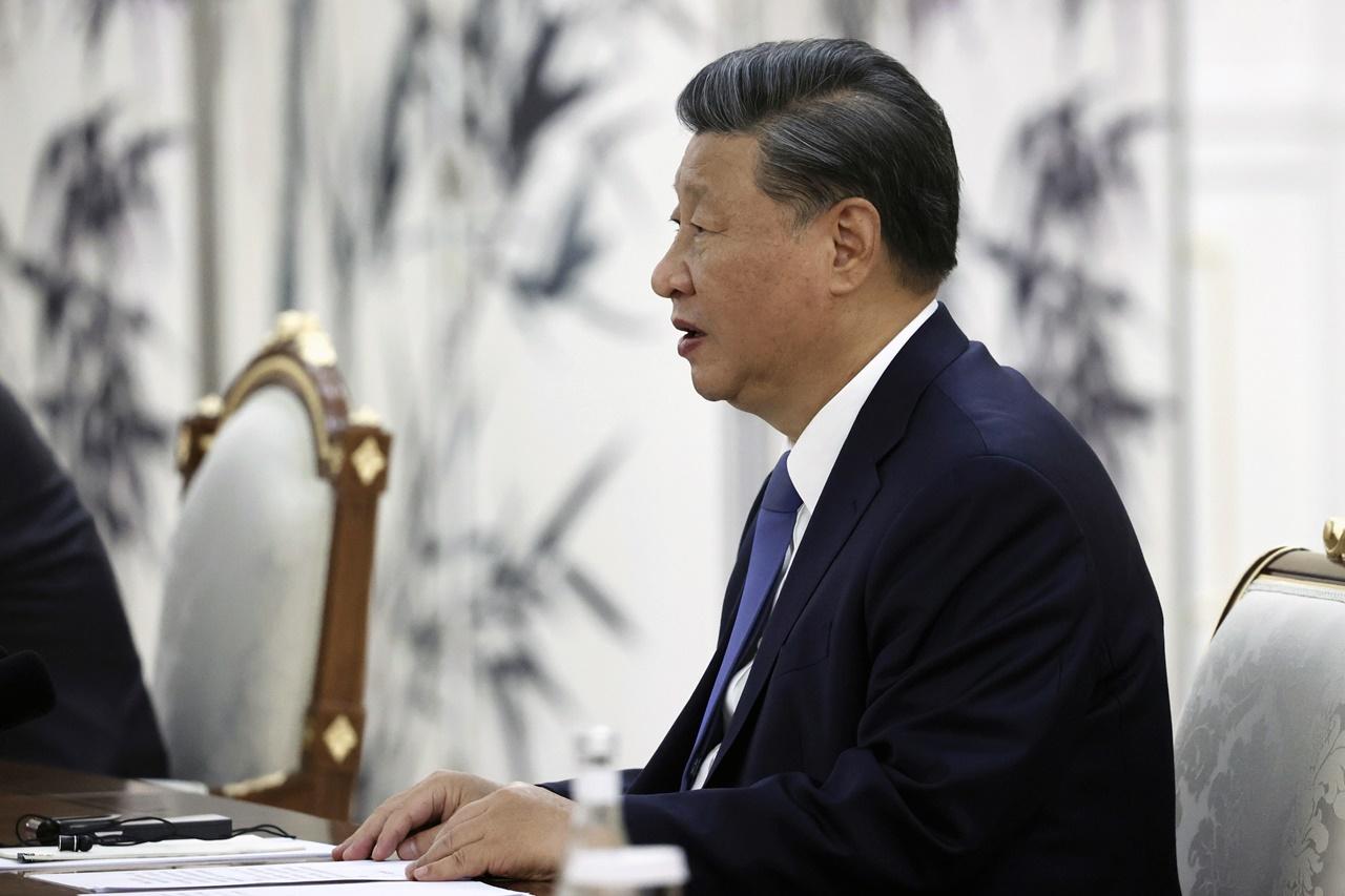 習近平說,中方願與俄方努力,體現大國擔當,發揮引領作用,為變亂交織的世界注入穩定性。(AP)