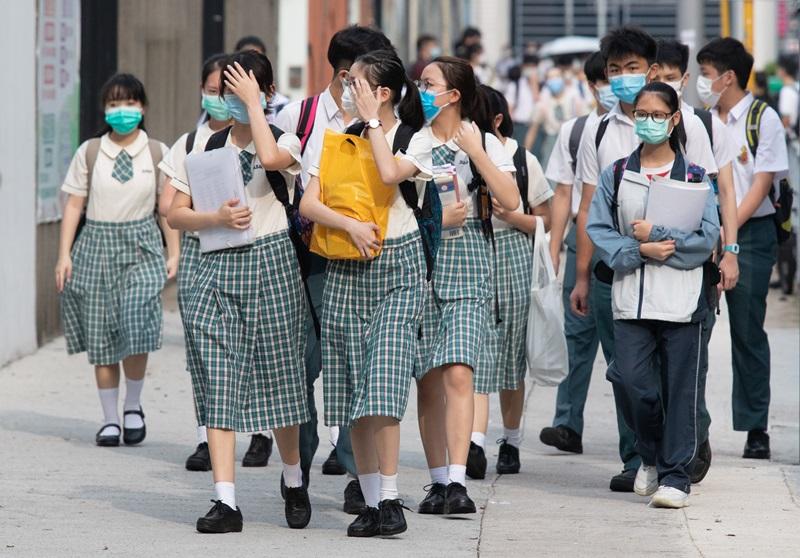 本學年2500元學生津貼,明日起接受申請。(資料圖片)