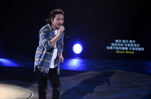 鄭中基在月初的慈善演唱會分享與小影迷的故事。