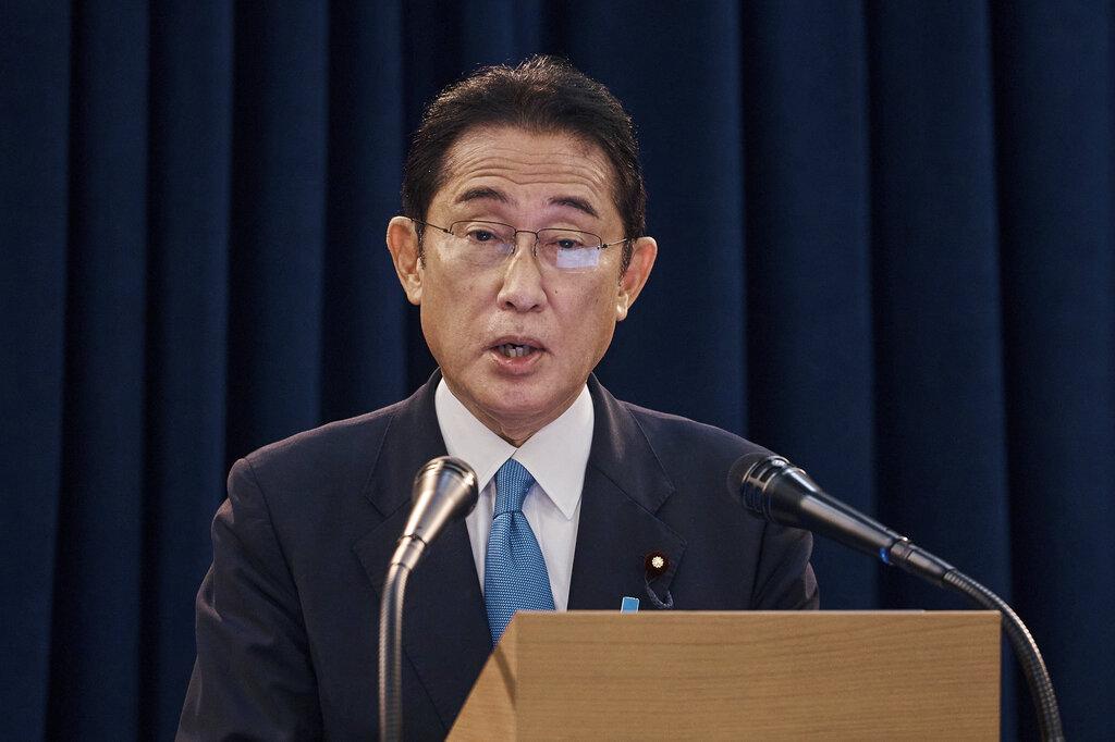 岸田文雄表示期望遊客收入達年收5萬億日圓。(美聯社)