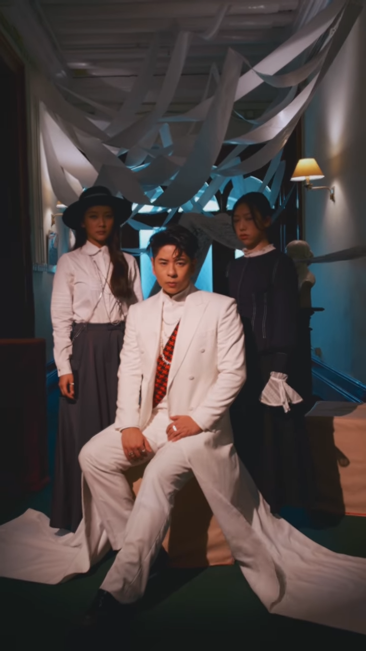 許廷鏗、Marf及CK「三父女」共同創作新歌《亻言 》。