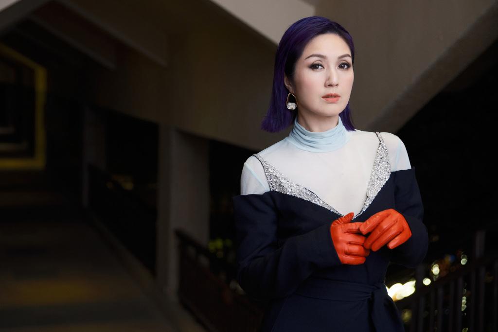 楊千嬅12月回港開騷。