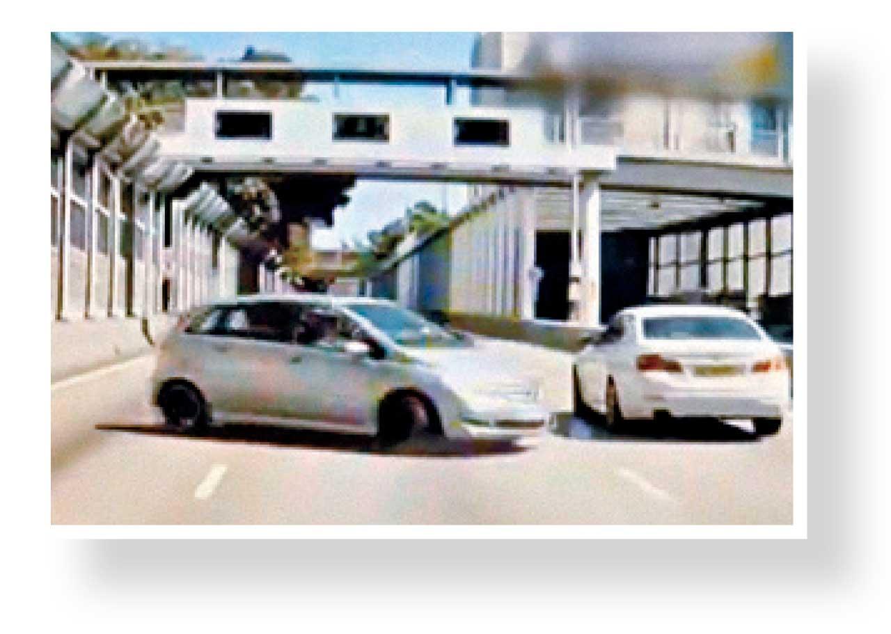 私家車屯門公路逆線3.1公里 3車相撞 52歲女司機被捕
