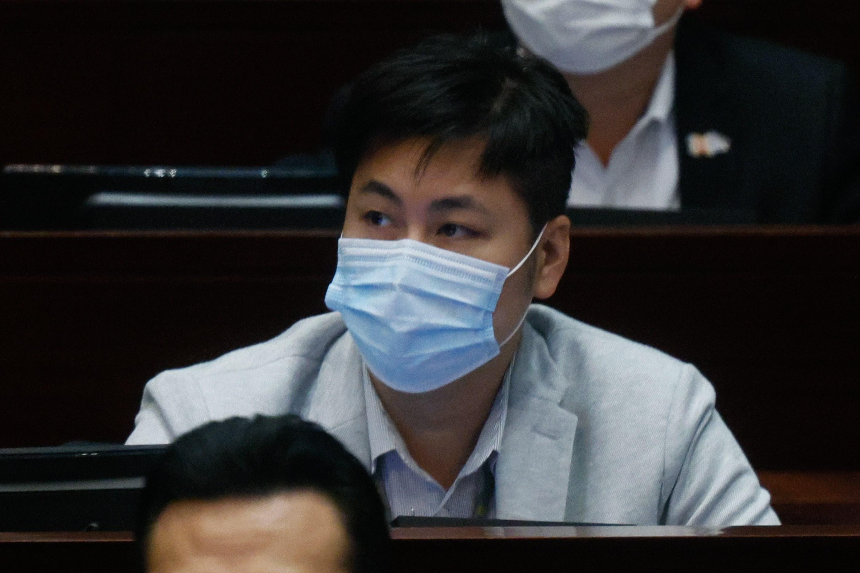 立會 議員出席施政報告大會 何俊賢