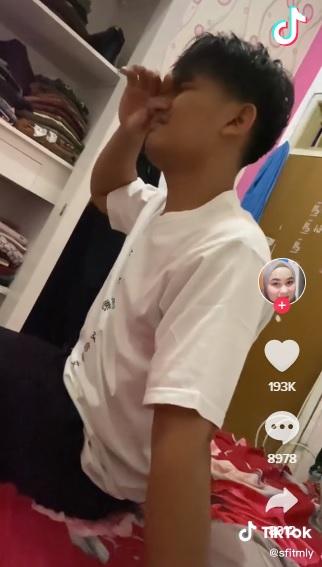 「裙腳仔」新婚夜想念媽媽爆喊,十分可愛。(互聯網)