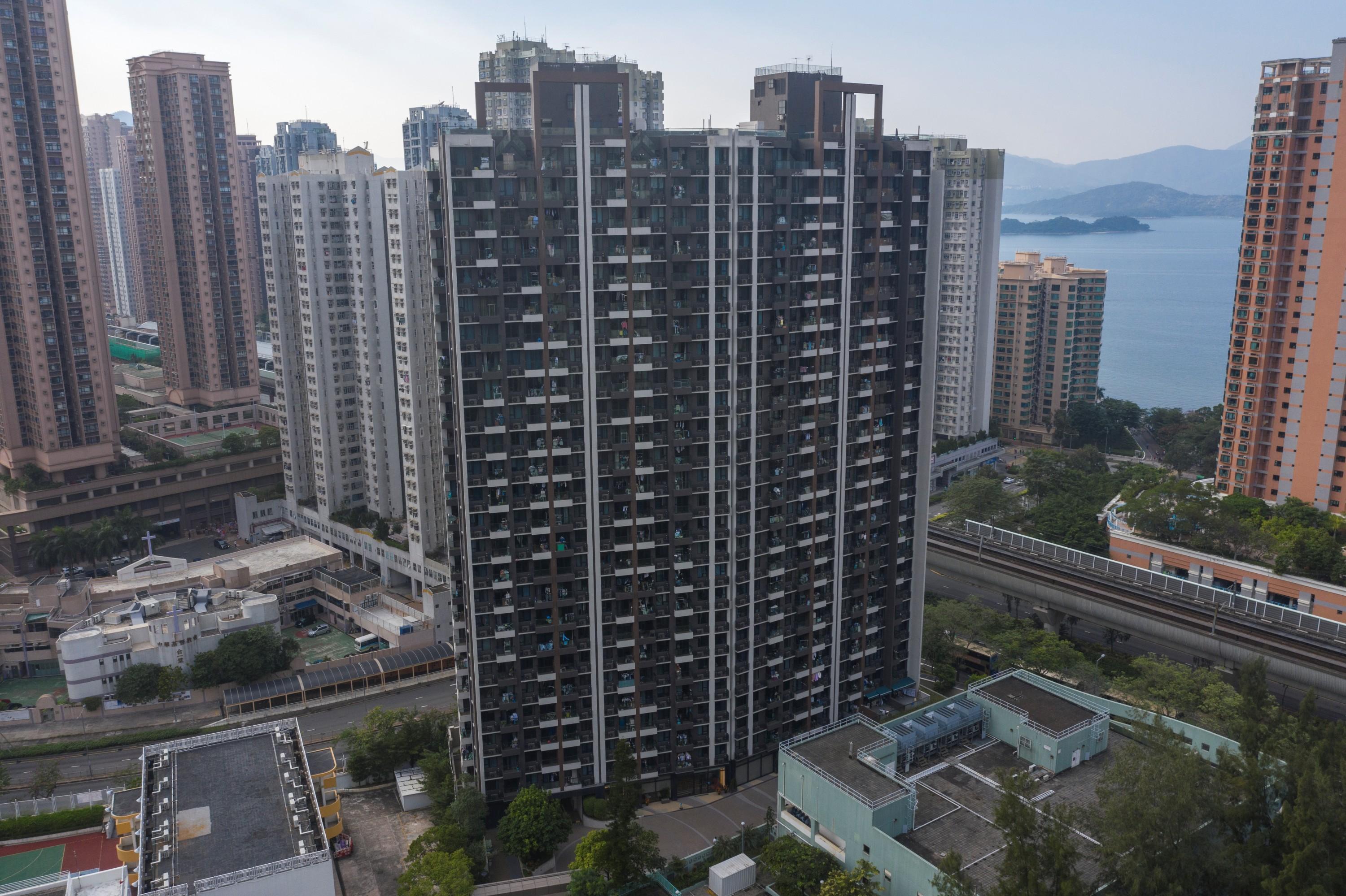 入伙約5年的馬鞍山薈朗,本月錄得首宗二手成交,單位為中層海景開放戶,近日以360萬元易手,原業主持貨6年,帳面微賺48.7萬元離場。(資料圖片)