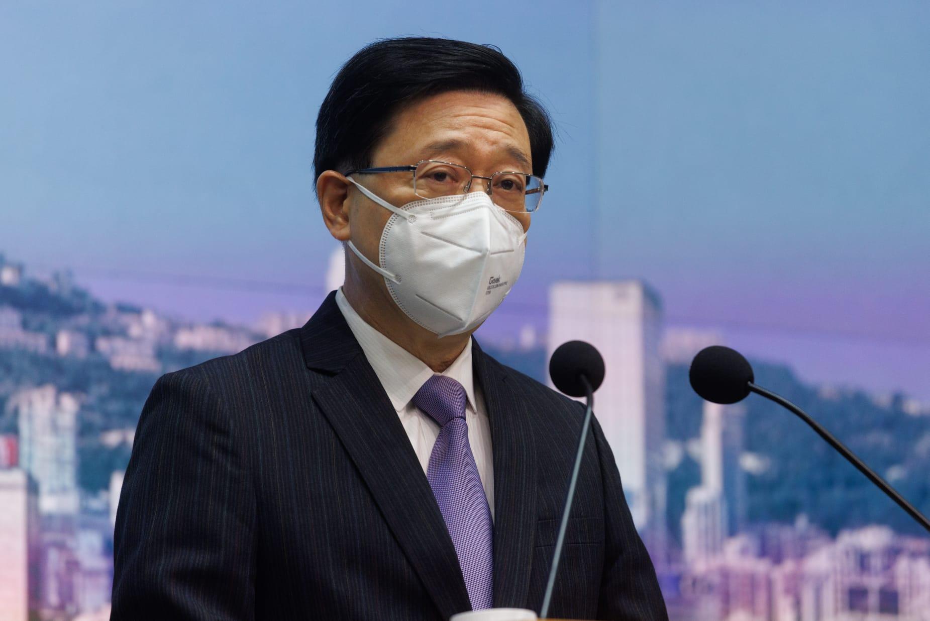 李家超表示,不再討論入境是「零加幾多」 ,又指本港有責確保不增加內地疫情風險。(蘇文傑攝)
