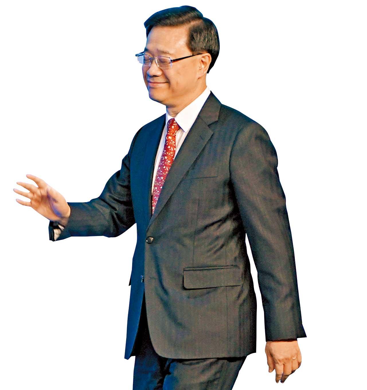 李家超泰國返港後確診 昨現病徵 今停行會 APEC曾與習近平接觸