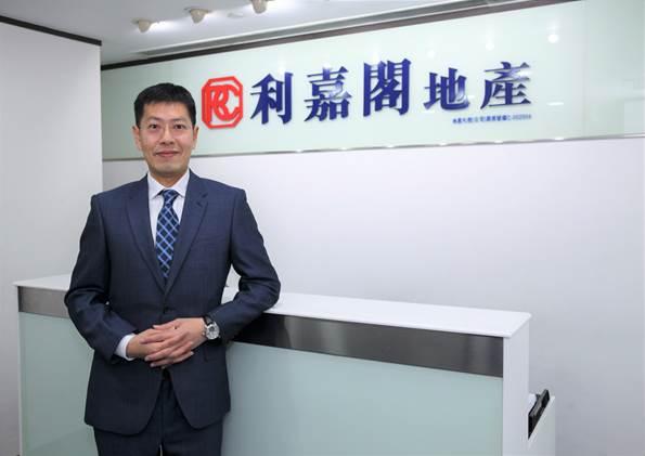 利嘉閣地產研究部主管陳海潮表示,預期12月樓價仍然受壓向下,恐第4季樓價跌幅擴大至6.75%,全年跌幅將貼近15%。