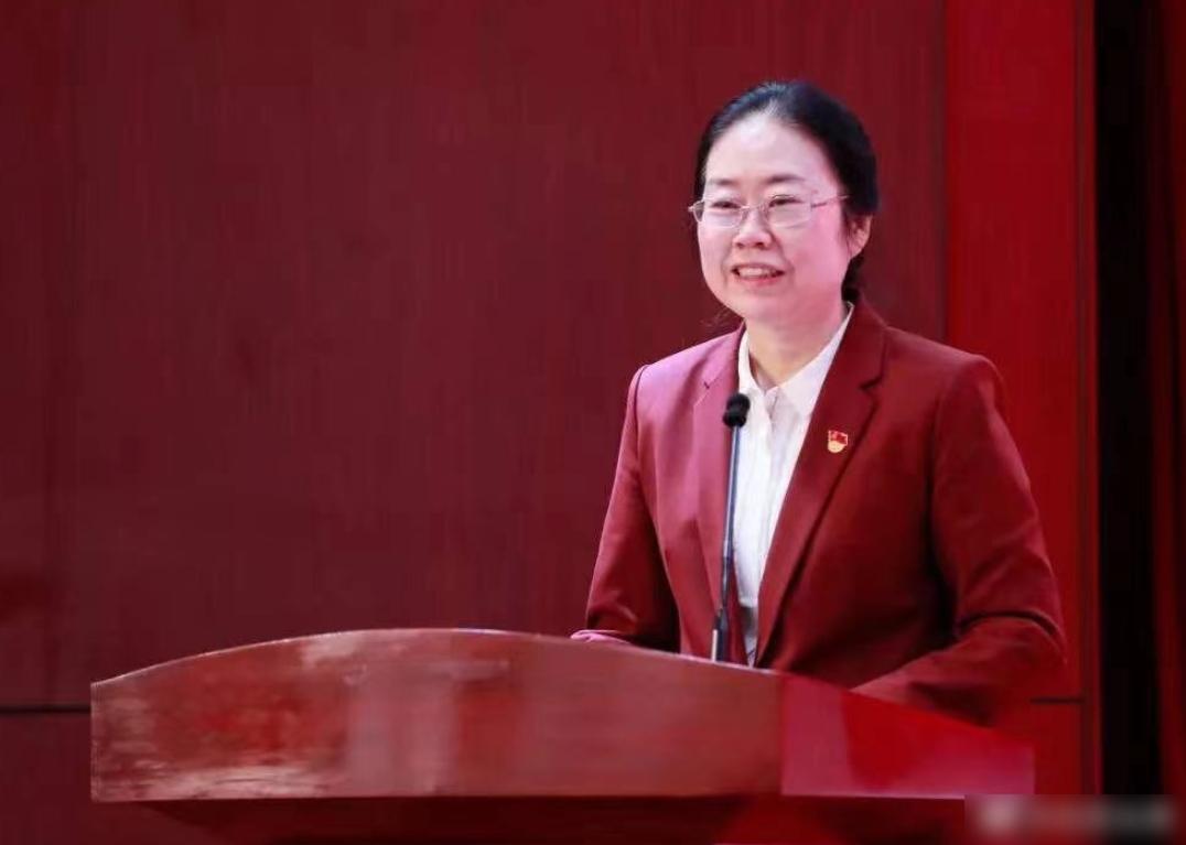 谷曉紅認為,新冠肺炎應改名為「新冠病毒傳染病」。(互聯網)