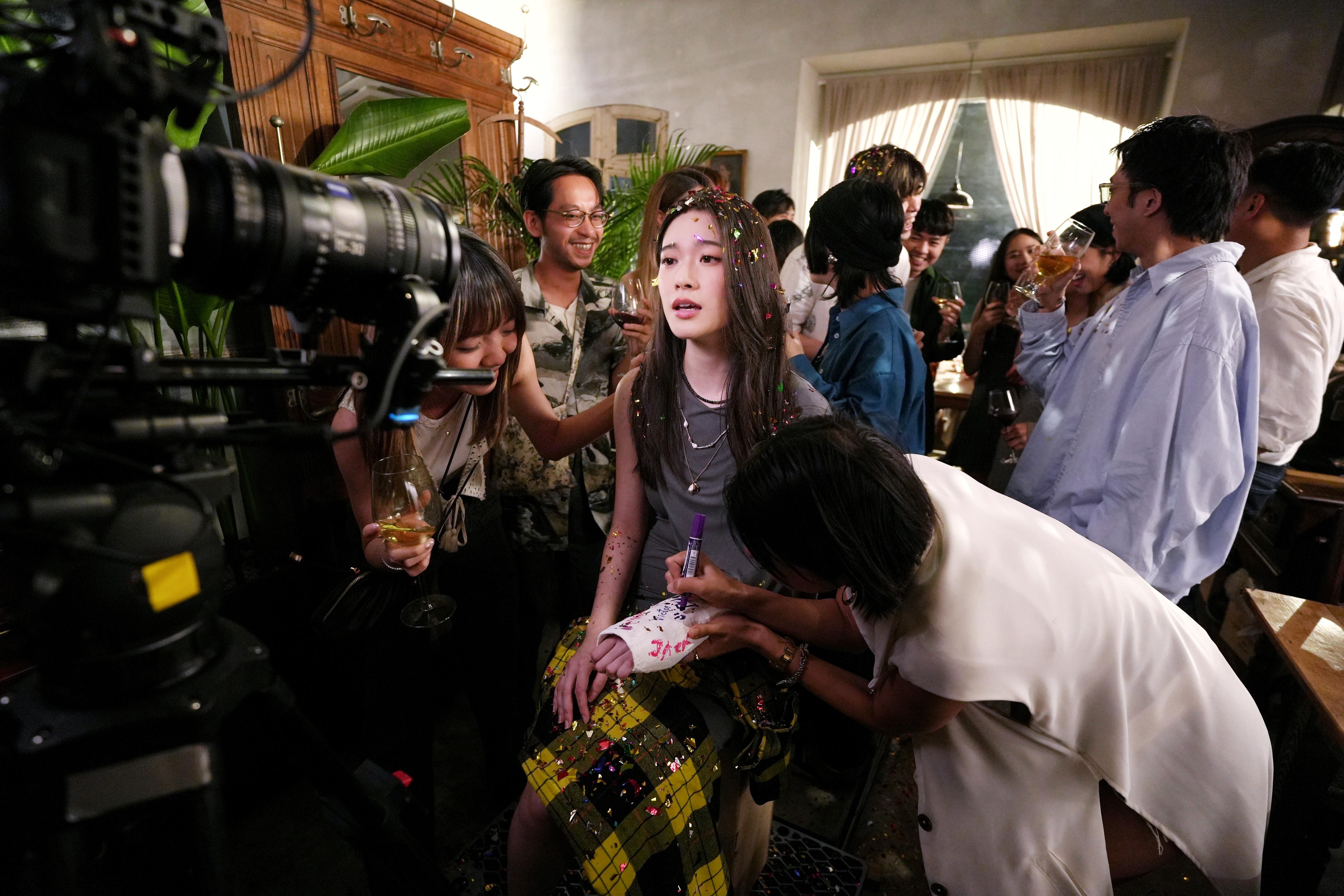 Cloud雲浩影跳出舒適圈 《自發性神經反應》挑戰新曲風 | am730