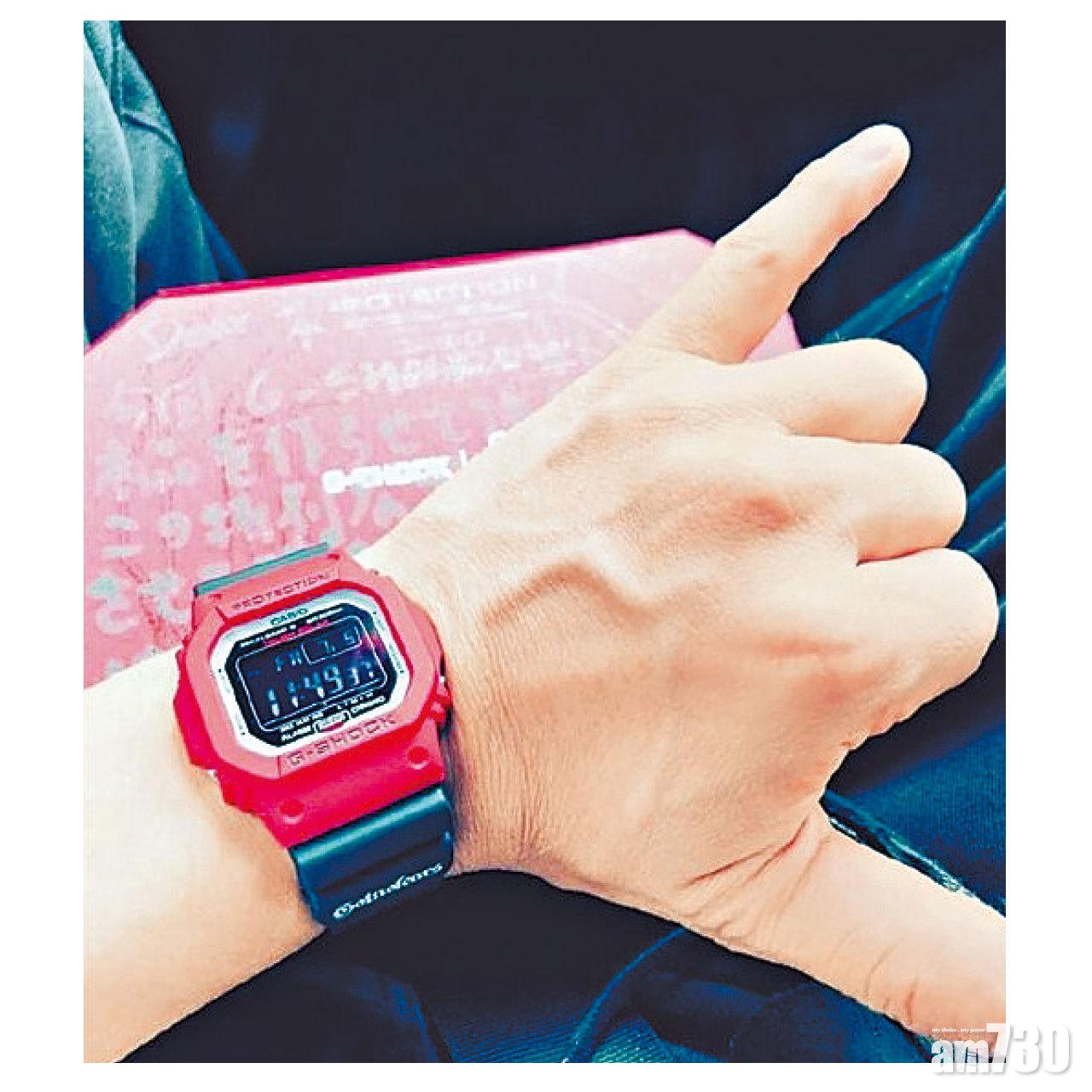 小豬贈g Shock 木村微博晒魅力 Am730