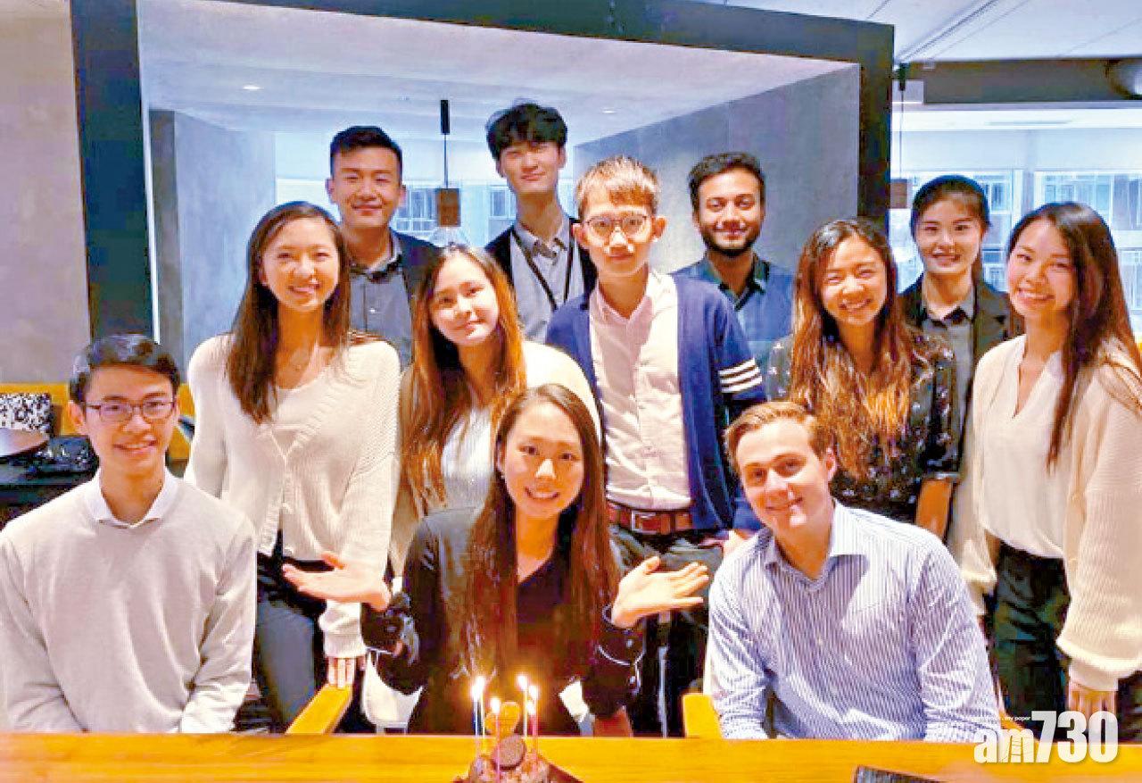 Jennifer於實習期間曾任職前線及酒店行政等不同部門,並認識到一班很好的同事,不但令她明白工作態度的重要性,更從他們身上吸取到不少寶貴經驗,有助日後發展。