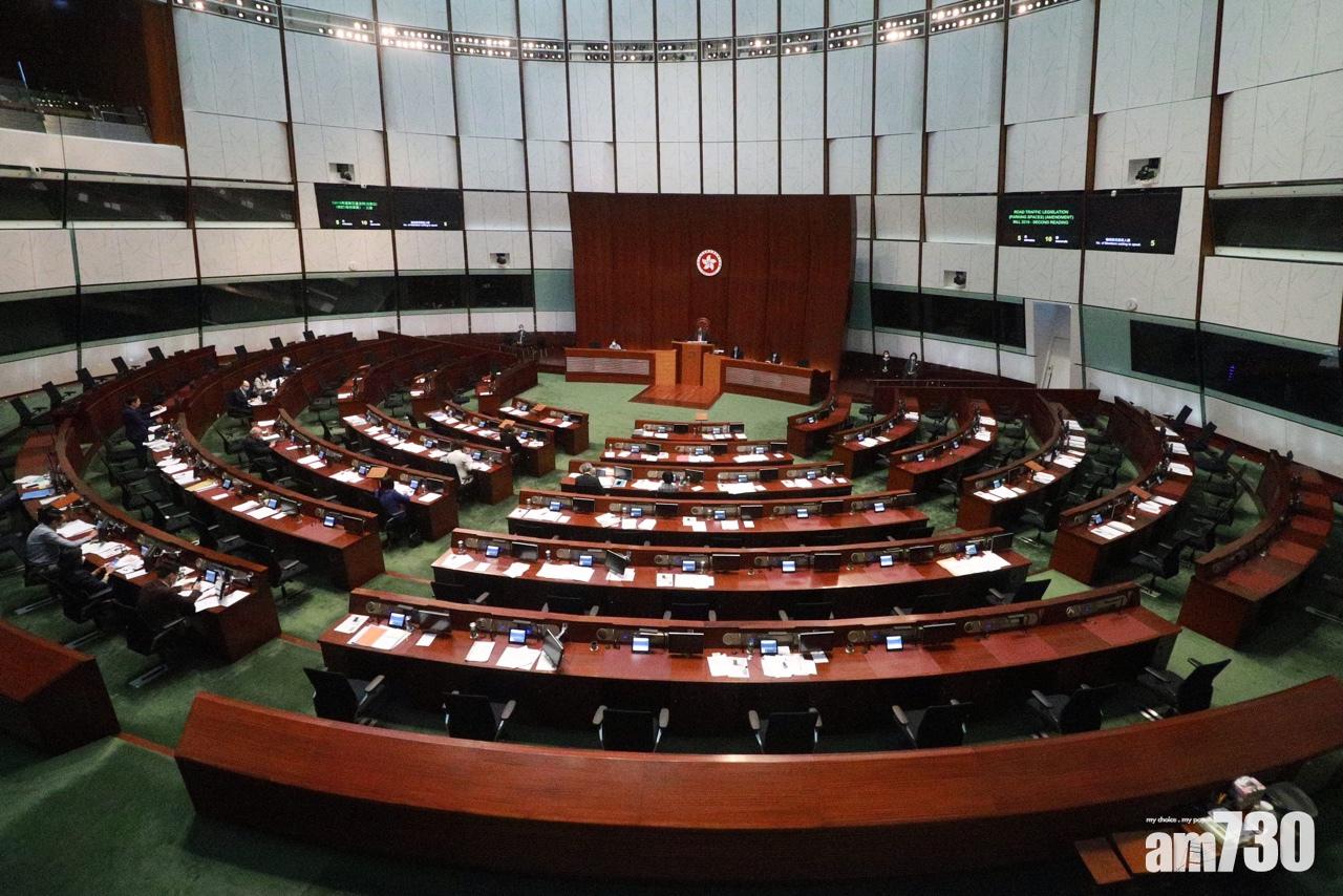 立法會大會續會,首次沒有民主派議員在席。(莊振邦攝)