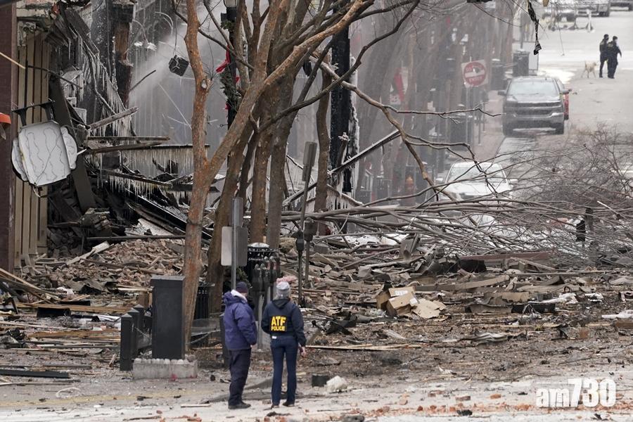 美國納什維爾市中心有汽車爆炸,波及附近多幢建築物及樹木。(美聯社圖)