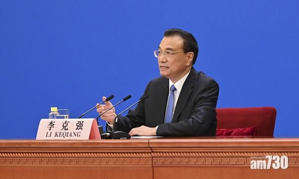 李克強叮囑學子,無論將來想從事甚麼職業,都一定要注意加強基礎知識學習。(互聯網)