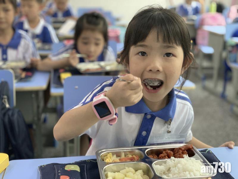 深圳政府擬在各區開設營養飯堂,為中小學生供應健康餐。(互聯網)