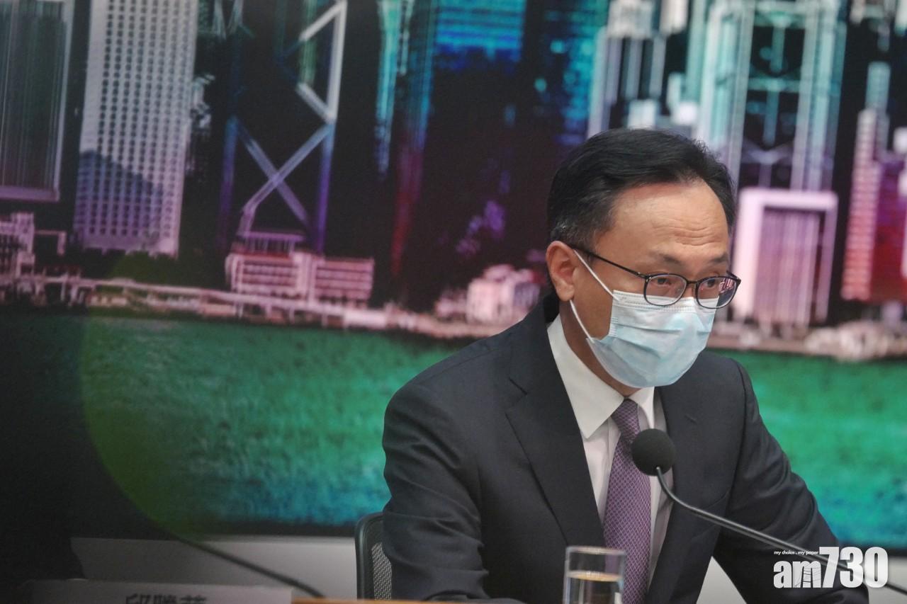 聶德權表示,「回港易」計劃將擴展到內地各省市的香港居民,有關人士最快本周四可利用計劃回港。(莊振邦攝)